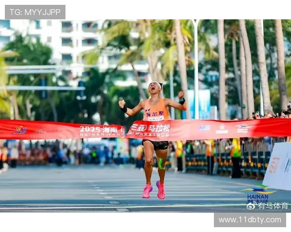 2026三亚马拉松比赛：热情奔跑在阳光沙滩之上